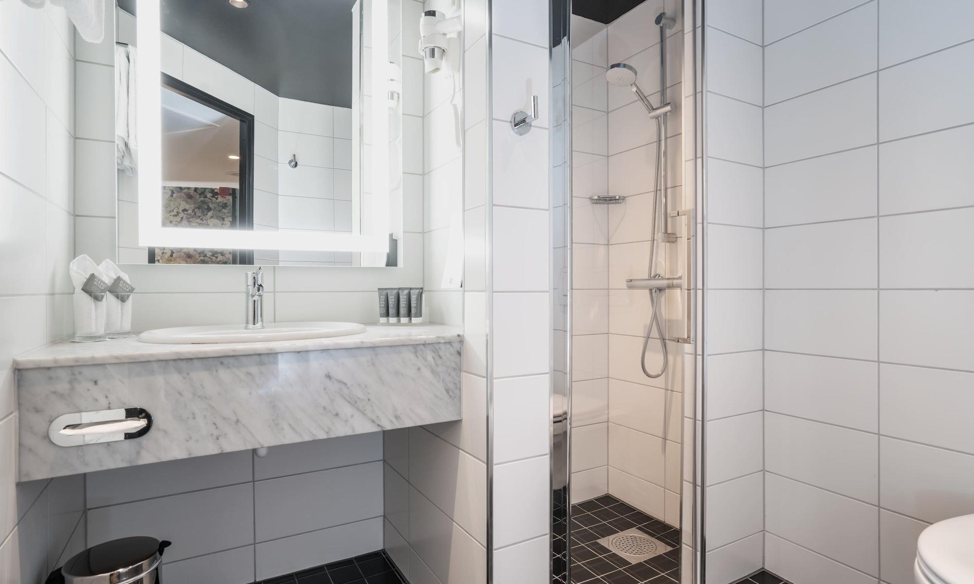 Hotel Thon Cecil 4*